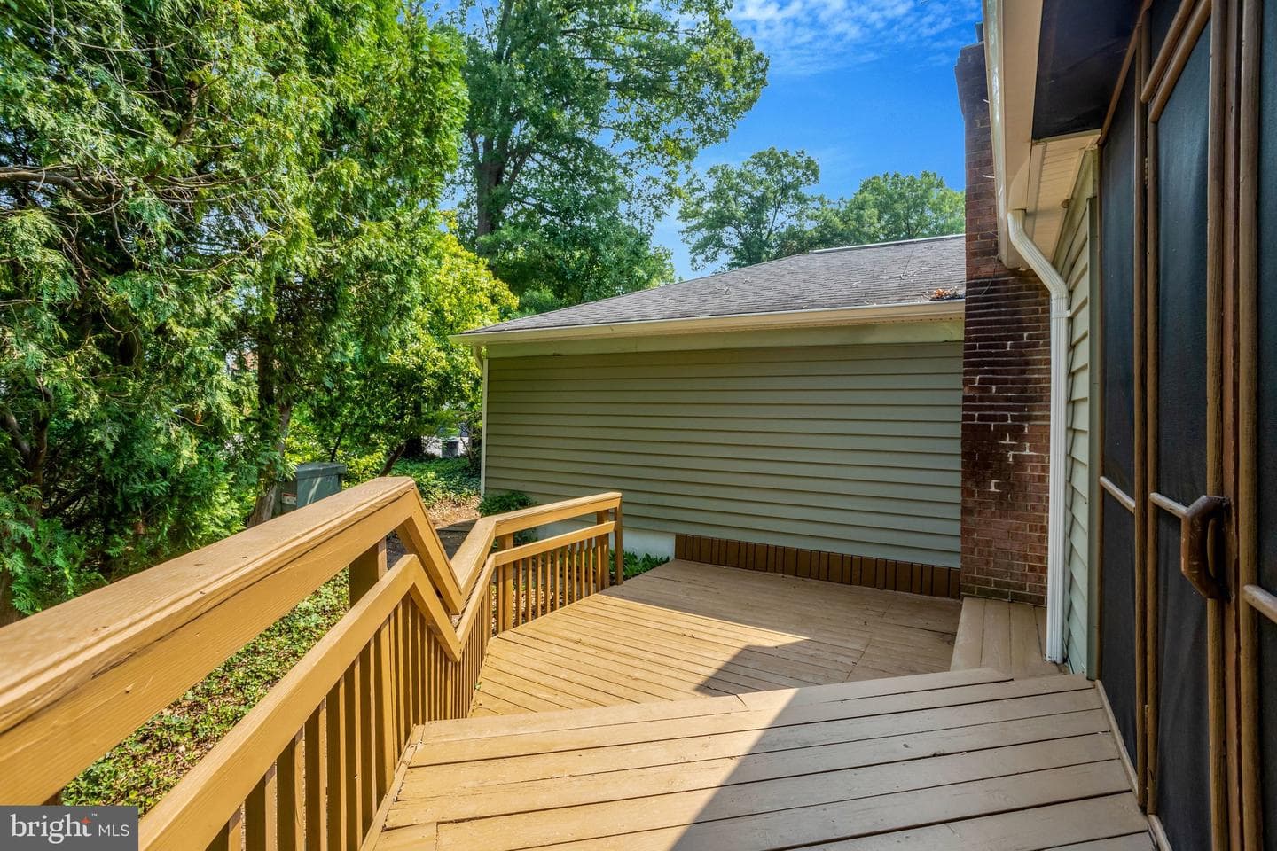 6104 Juneberry Court photo 32