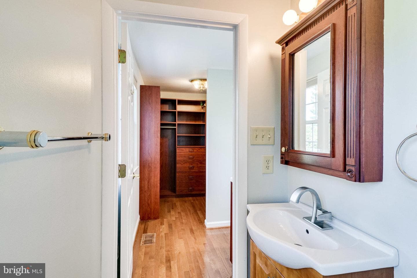 10507 Cavalcade Street photo 54