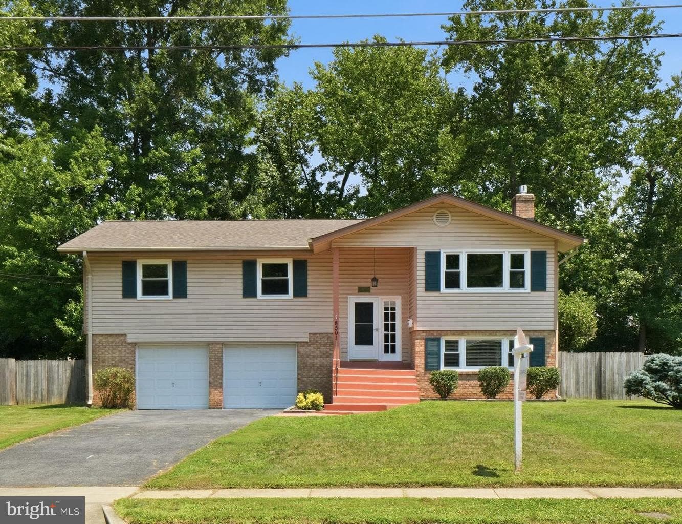 8501 Cherry Valley Lane, Alexandria