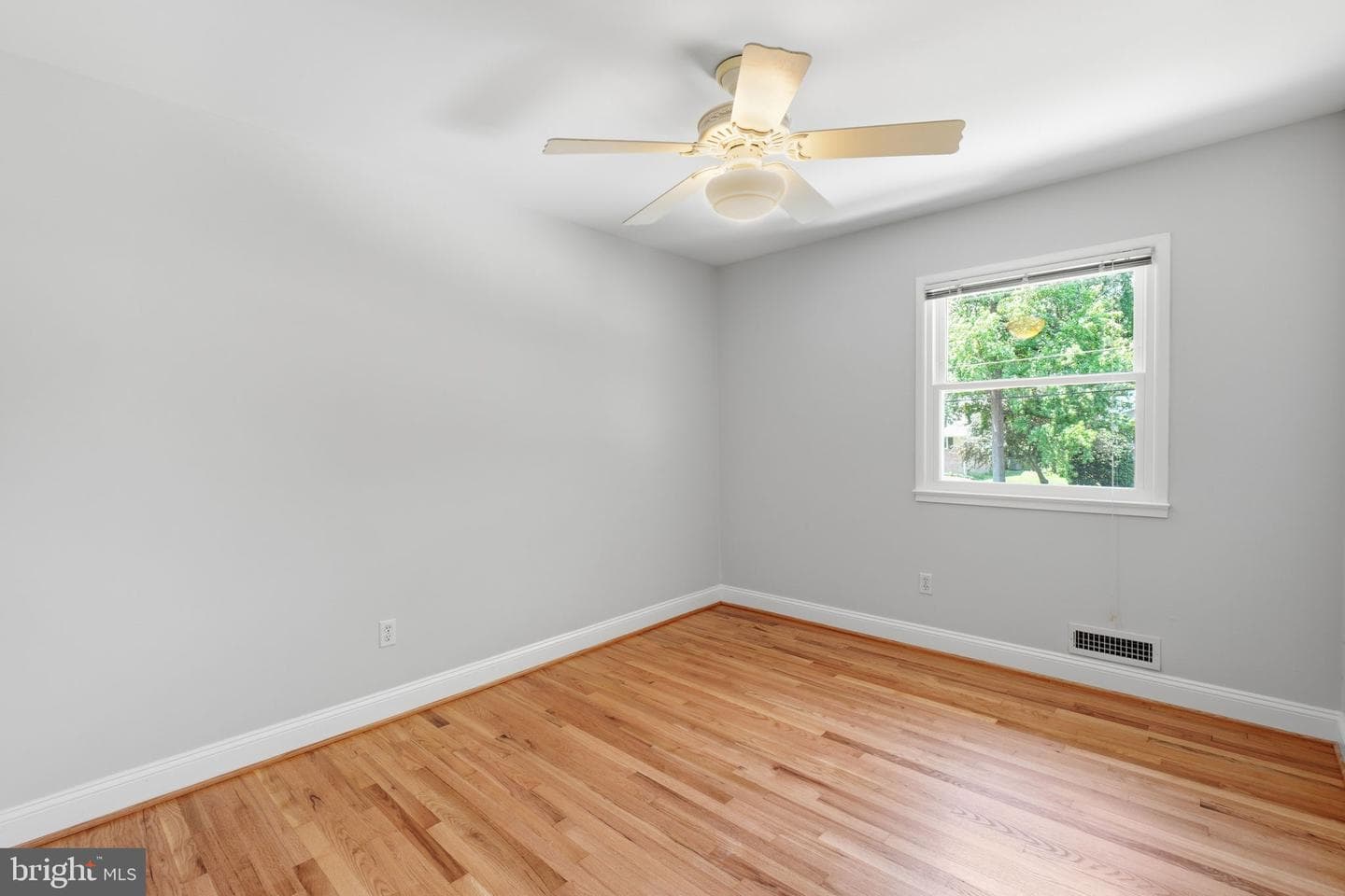 8501 Cherry Valley Lane photo 19