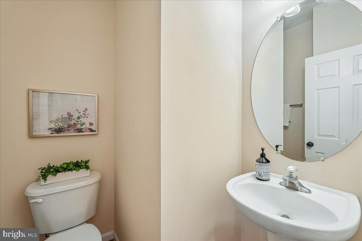 6322 Halsey Road photo 25