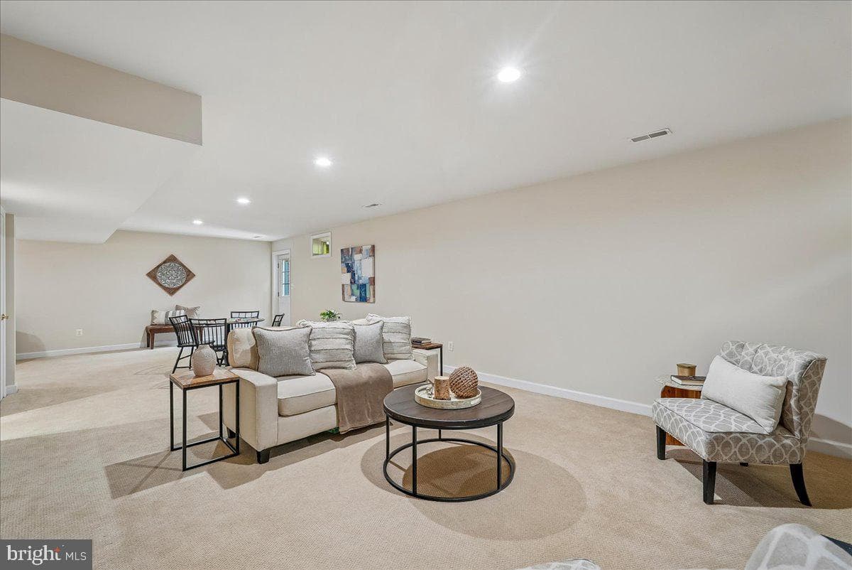 6322 Halsey Road photo 52