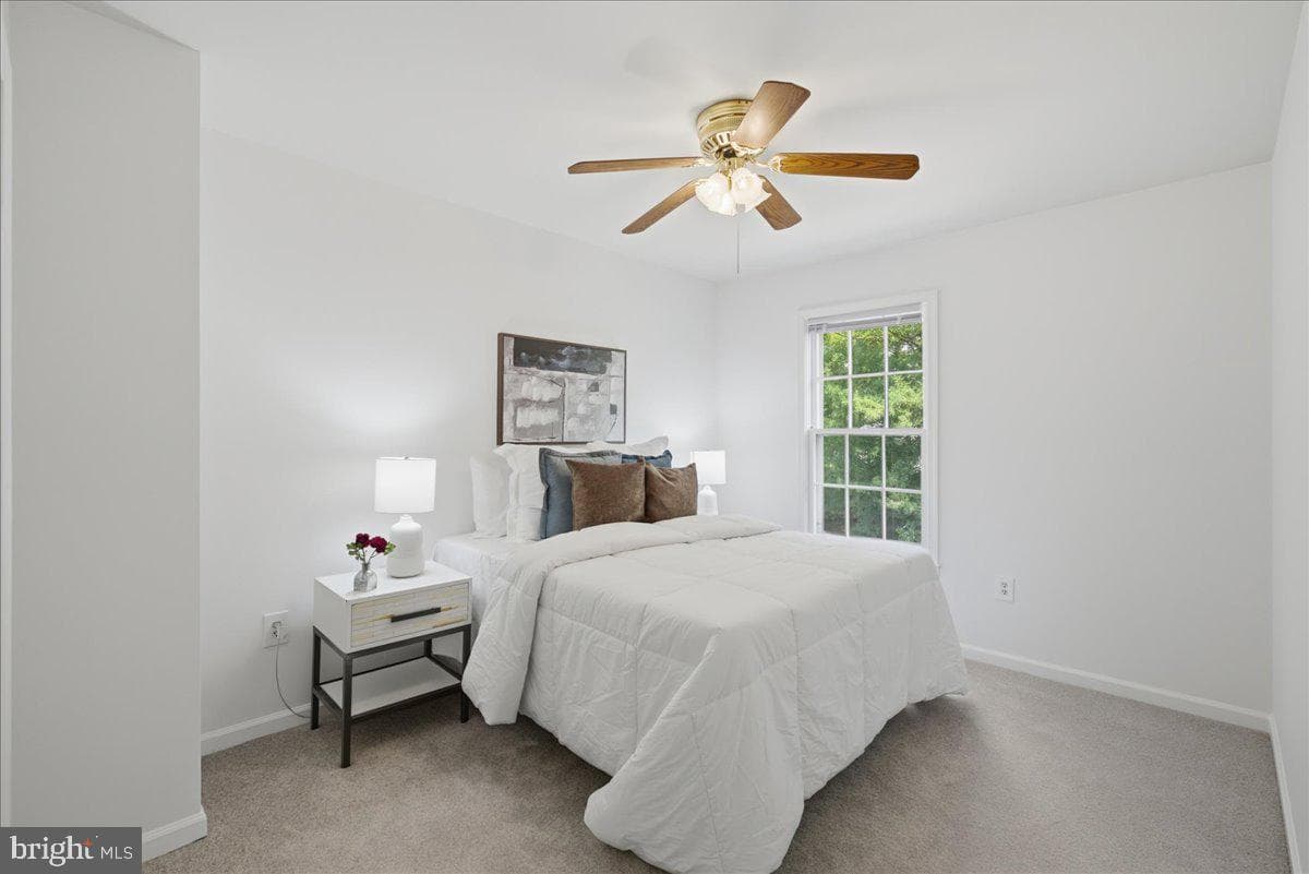 8902 Winding Hollow Way photo 17