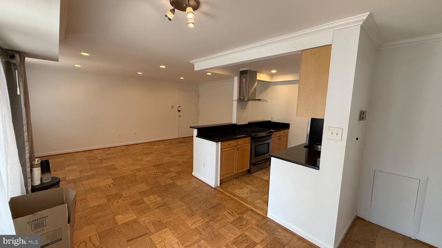 2911 Charing Cross Road #6 photo 12