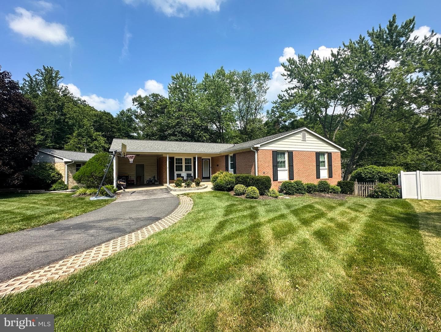 7409 Reservation Drive photo 34