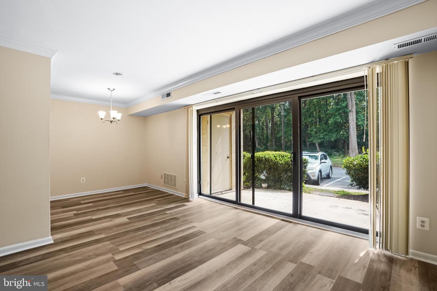 6141 Leesburg Pike #101 photo 11