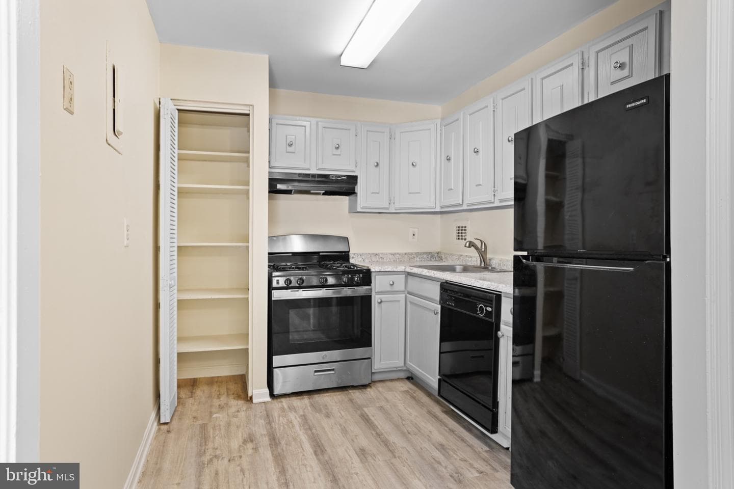 6141 Leesburg Pike #101 photo 15