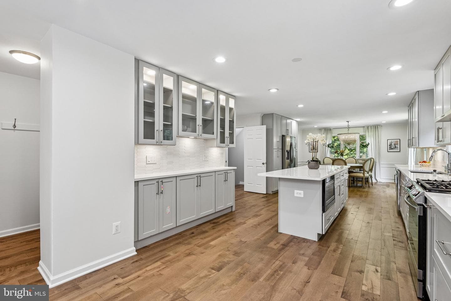 2903 Taj Drive photo 14