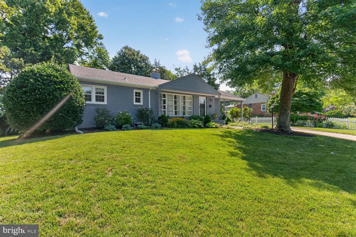7915 Bainbridge Road photo 45