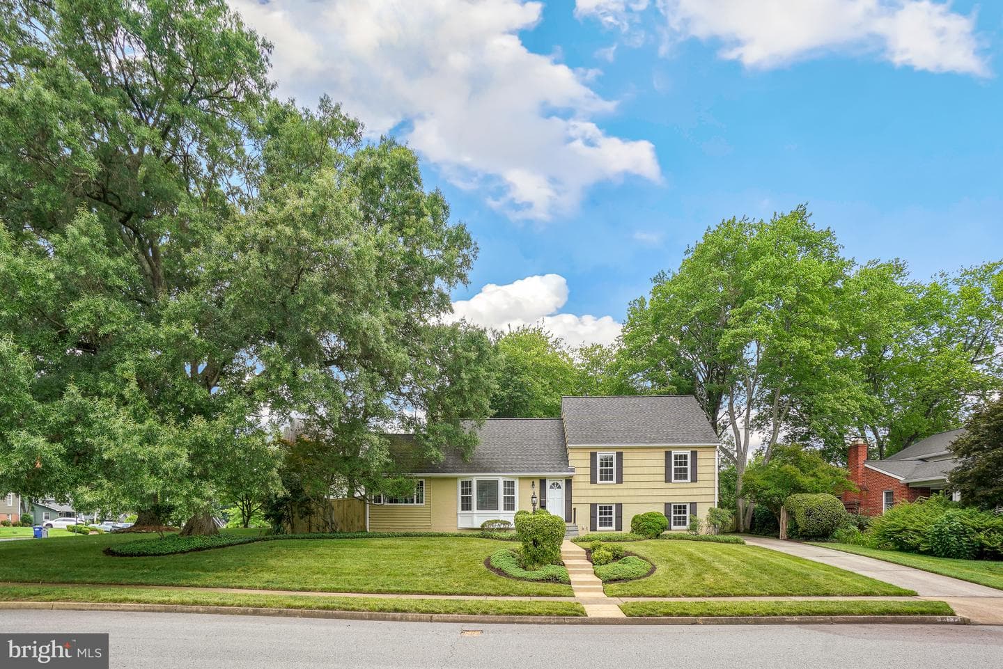 8524 Doter Drive, Alexandria