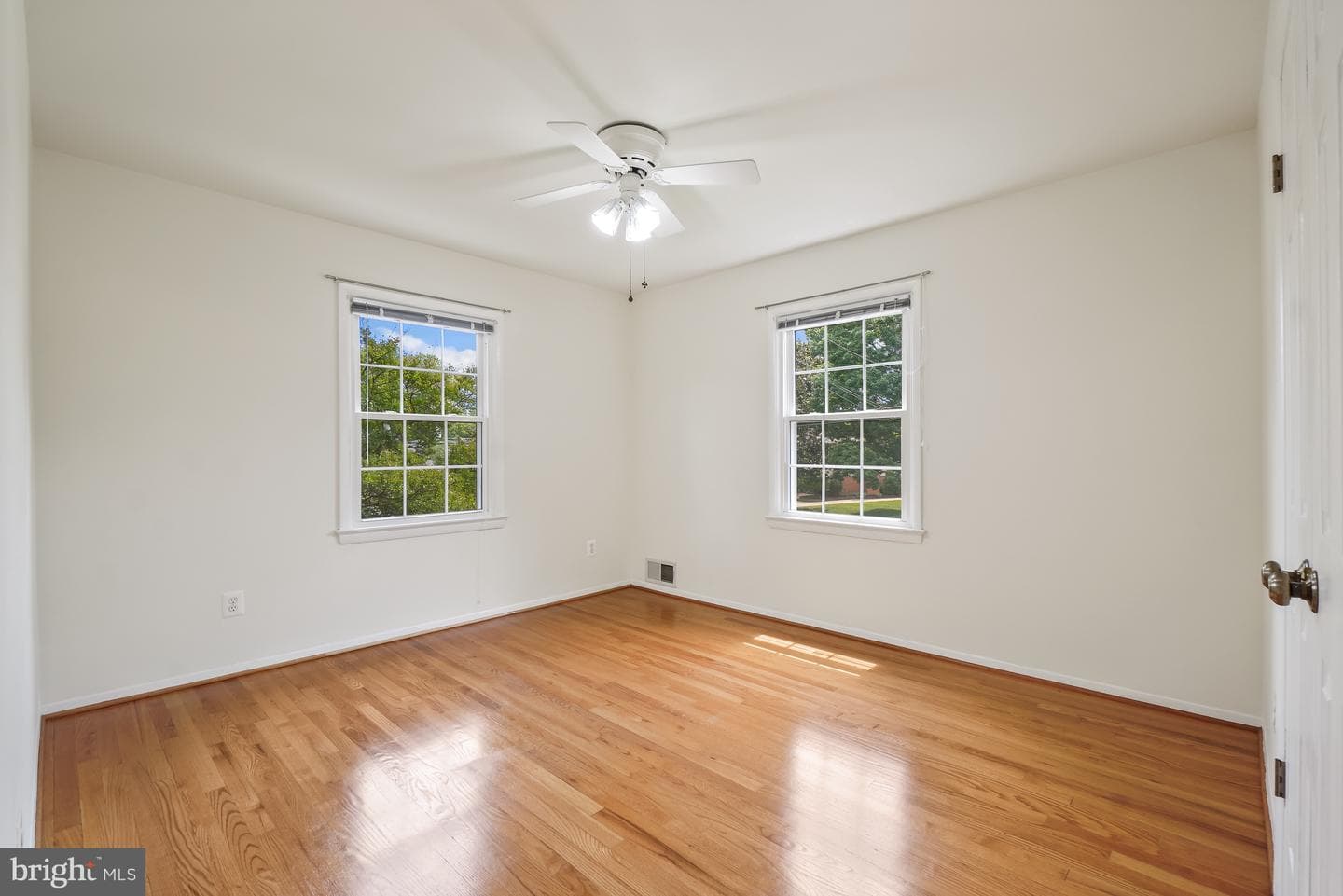 8524 Doter Drive photo 32
