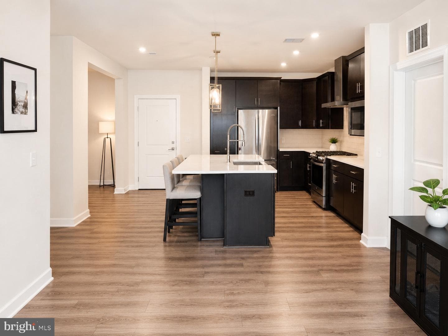 3927 Fair Ridge Drive #303 photo 5