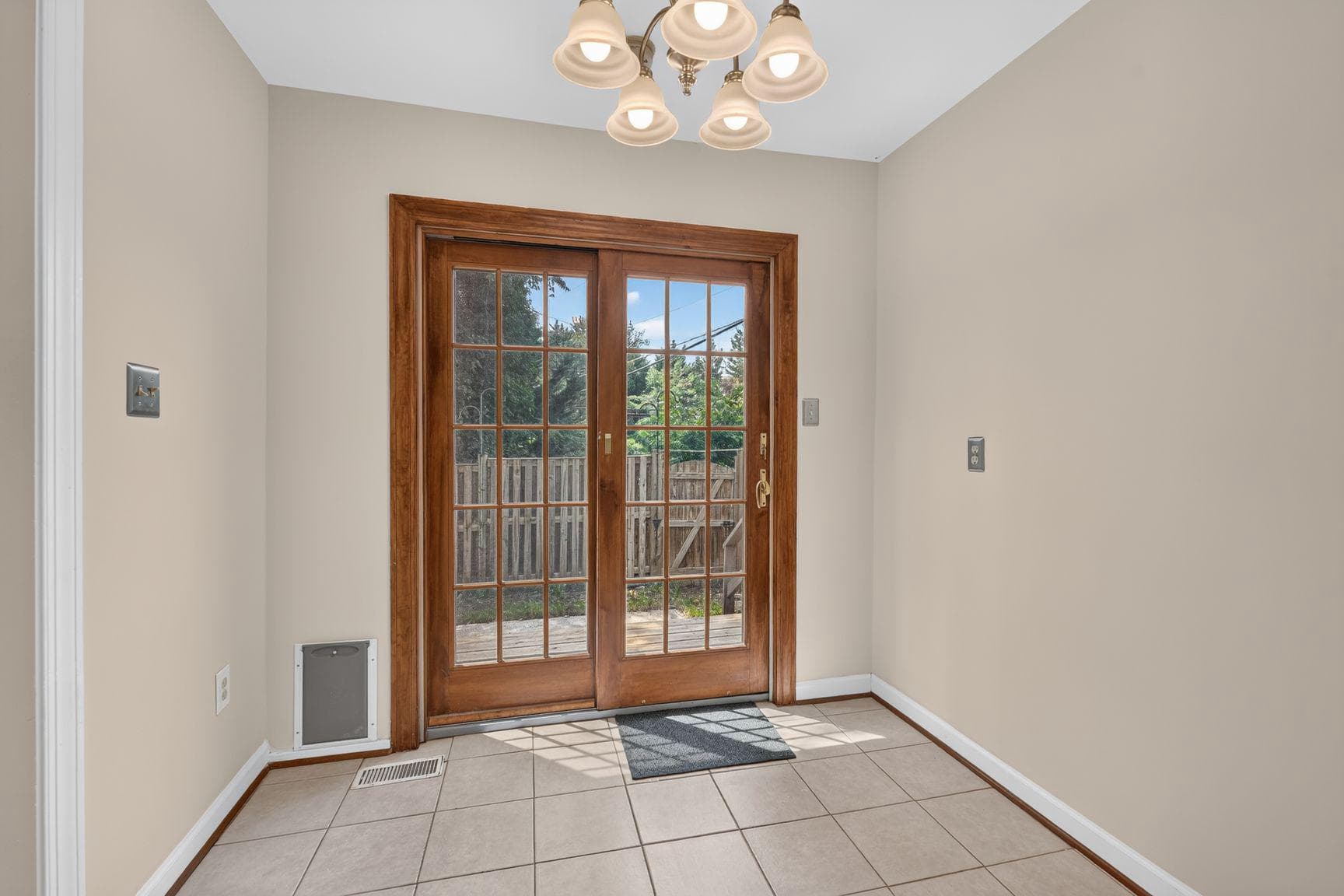 6050 Estates Drive photo 12