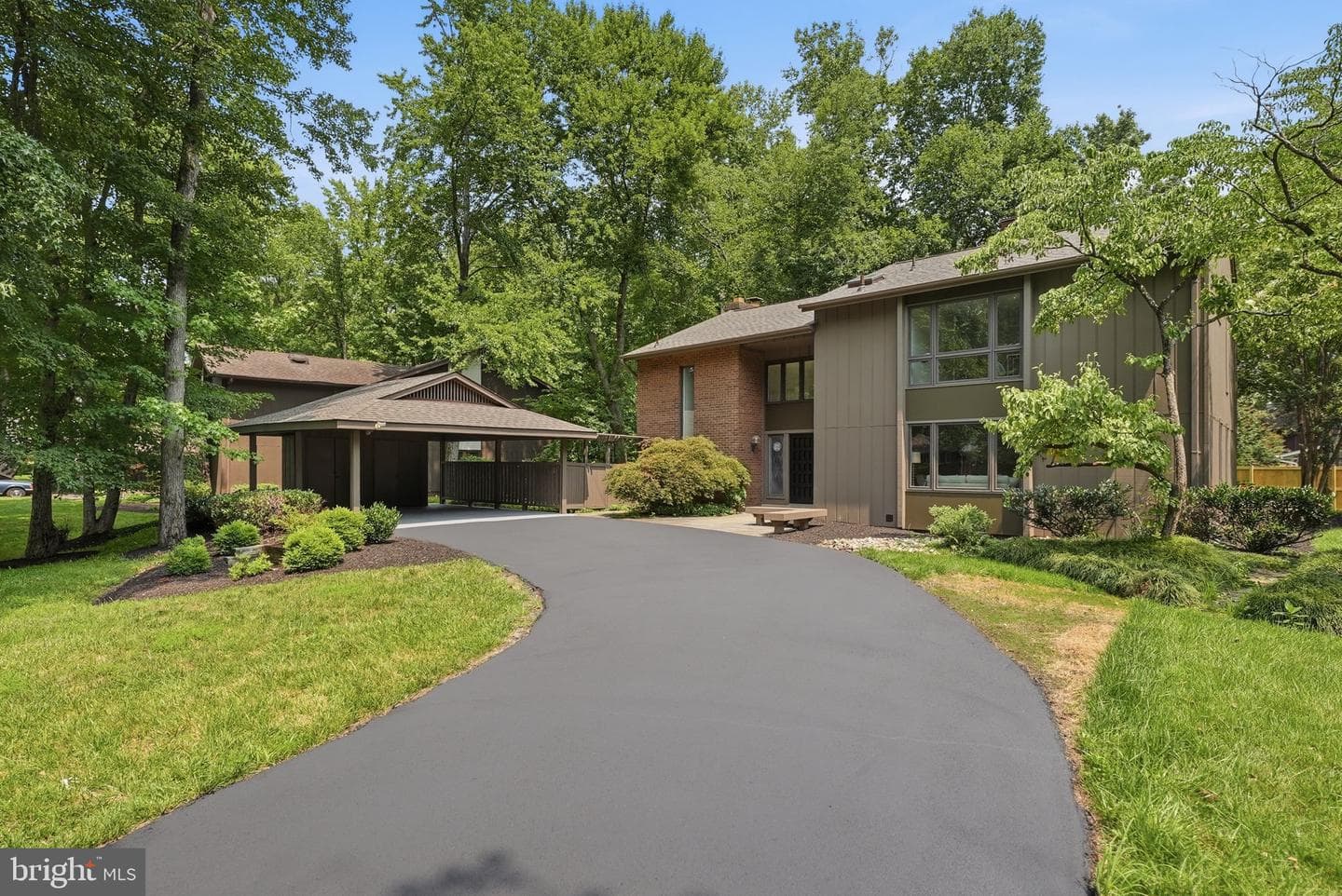 3211 Chichester Lane photo 5