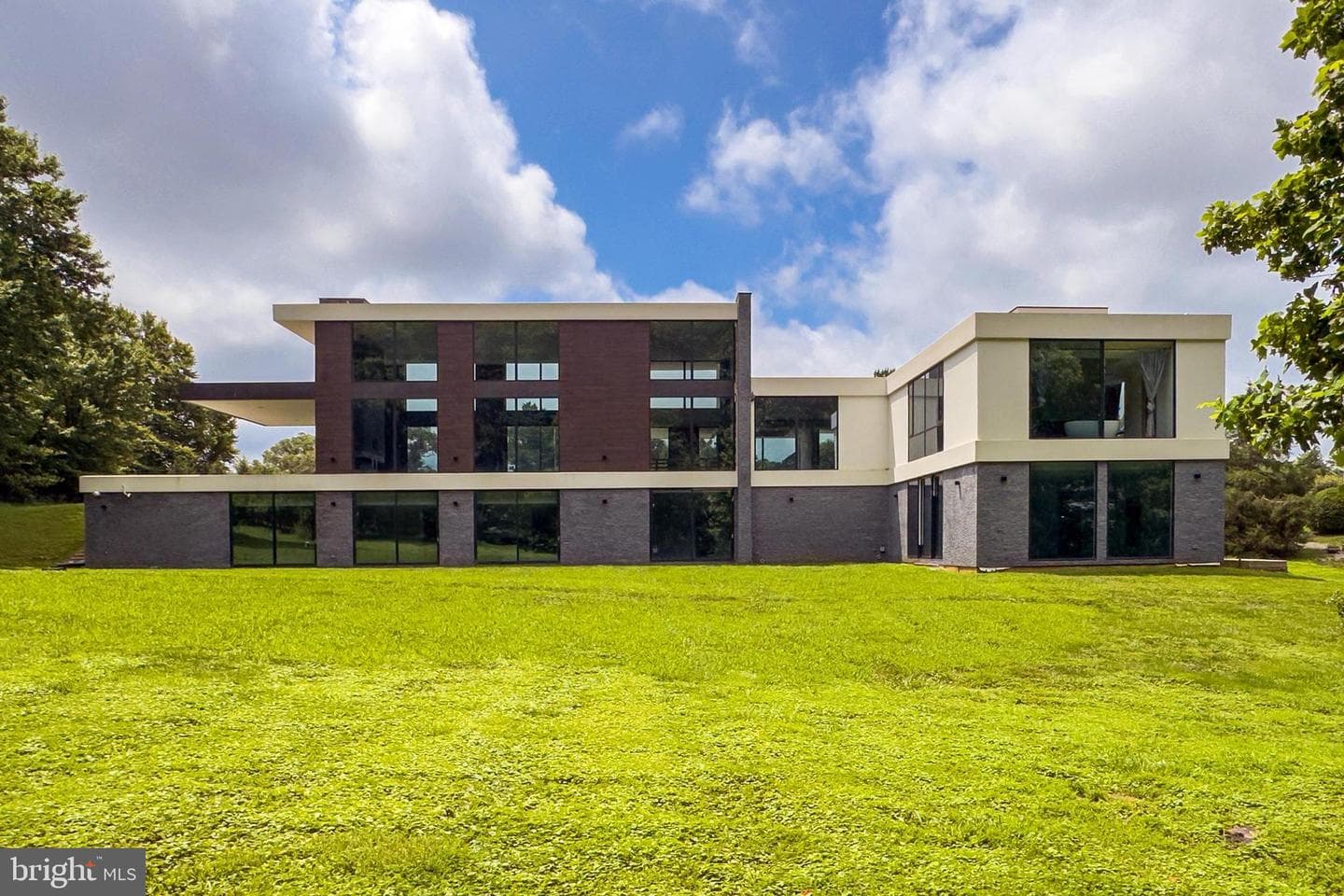 10590 Beach Mill Road photo 35
