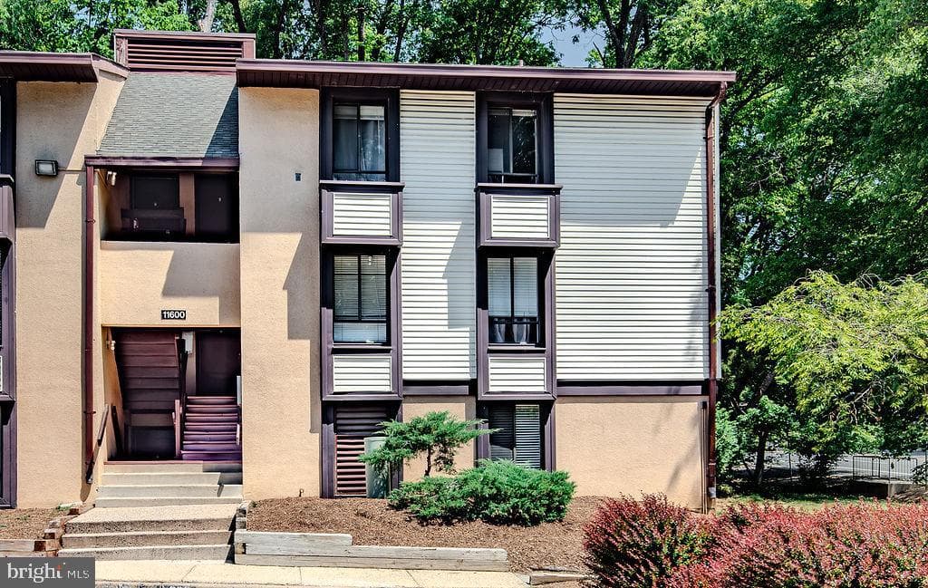 11600 Stoneview Square #60/2b, Reston