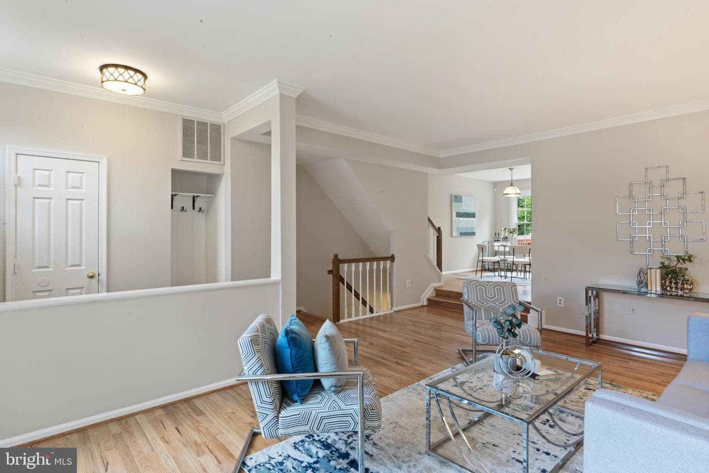 6240 Walkers Croft Way photo 5