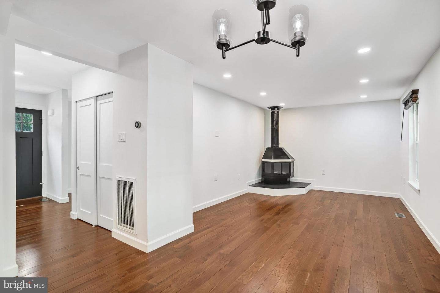 1413 Bayshire Lane photo 8