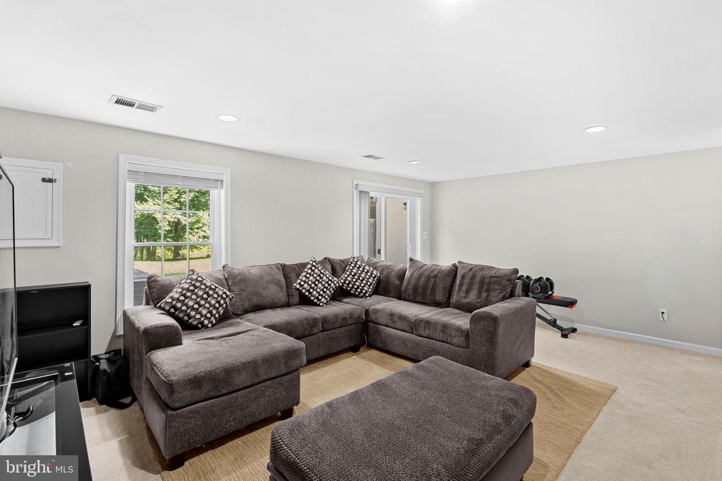 8942 Astongale Court photo 10