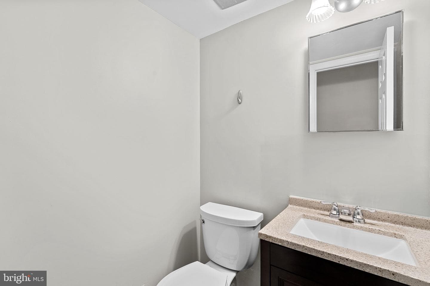 8942 Astongale Court photo 17