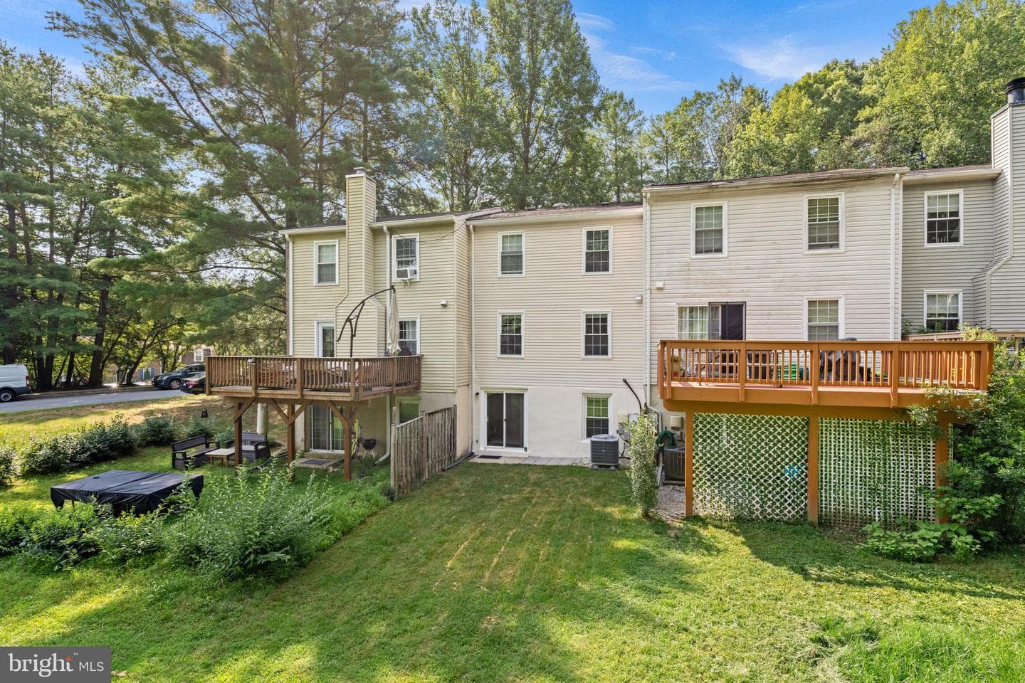 8942 Astongale Court photo 33