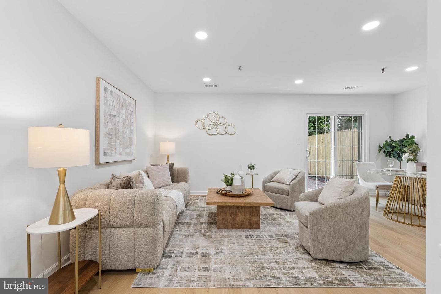 7607 Lee Landing Drive photo 5