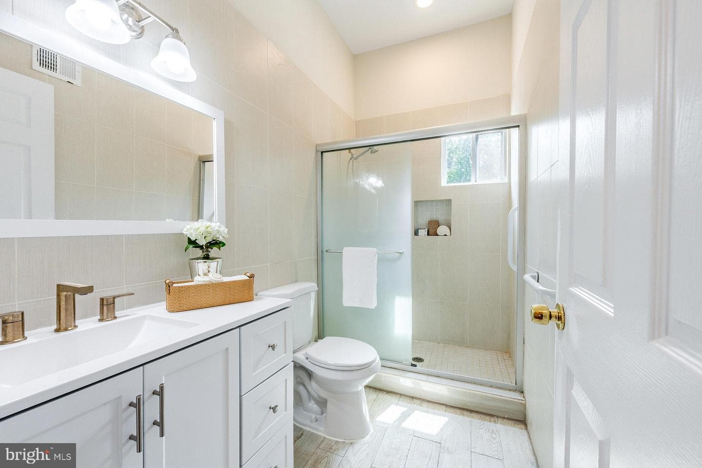 2923 Fairhill Road photo 24