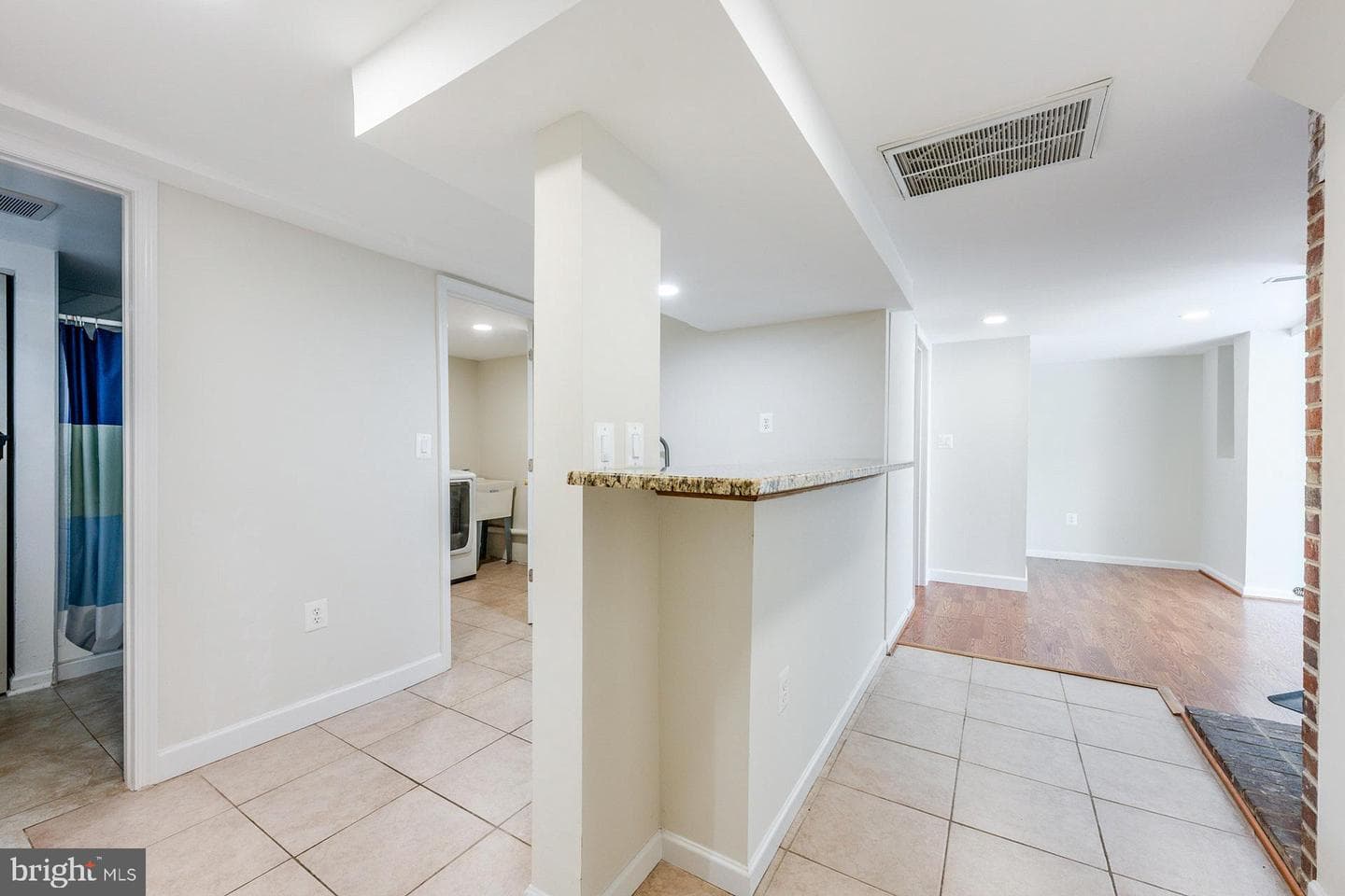 2923 Fairhill Road photo 35