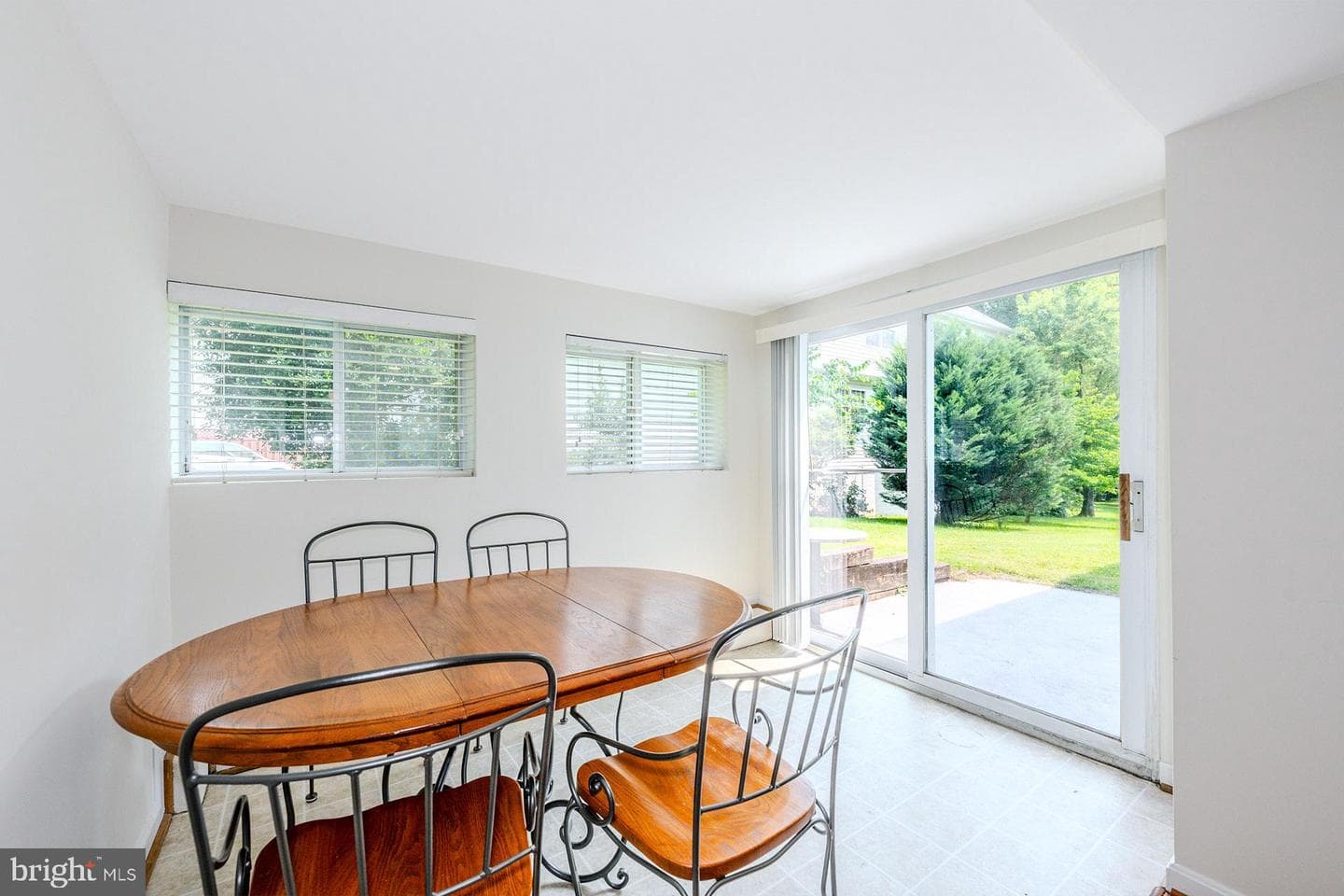 2923 Fairhill Road photo 41