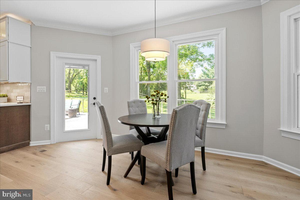 353 Gallop Wood Place photo 34