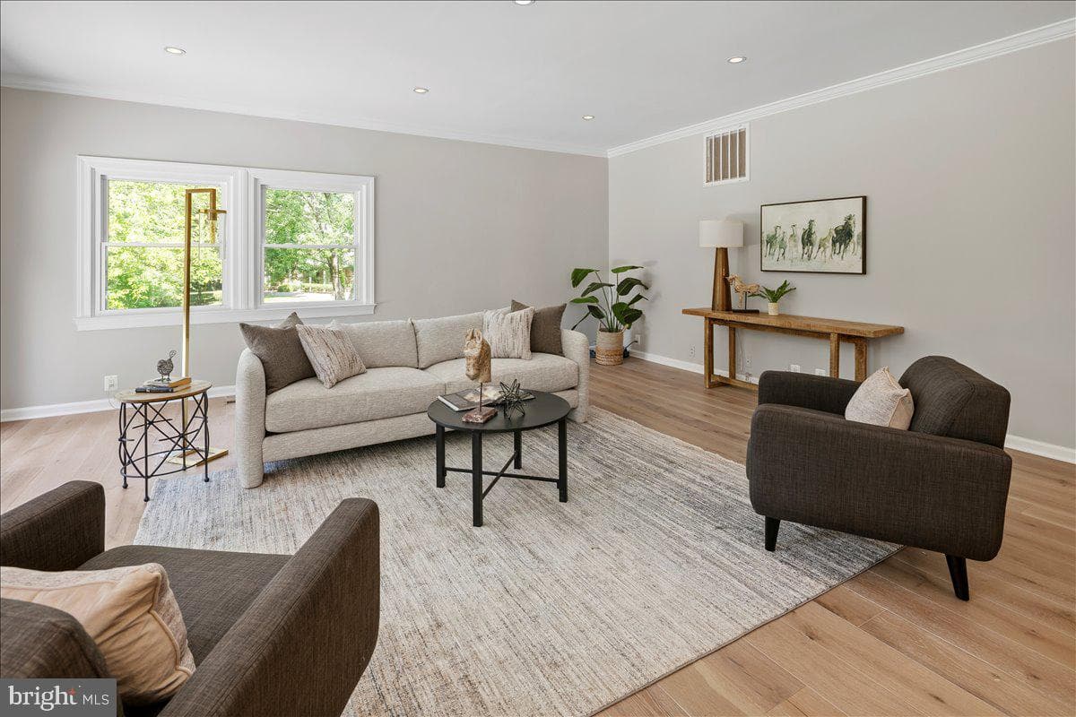 353 Gallop Wood Place photo 40