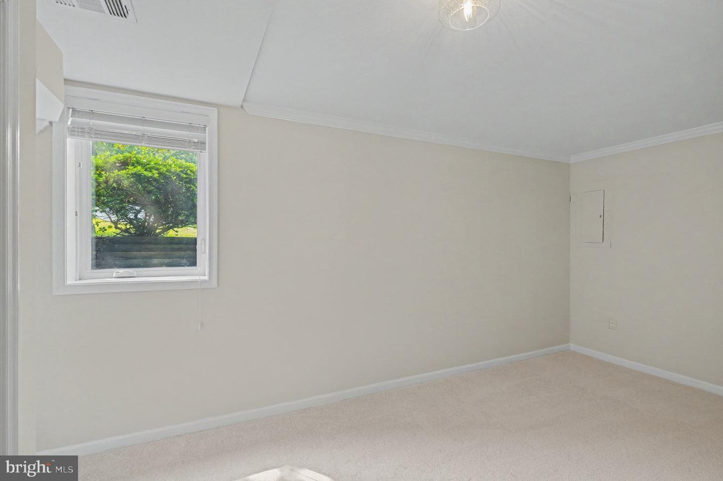 3058 Hazelton Street photo 22