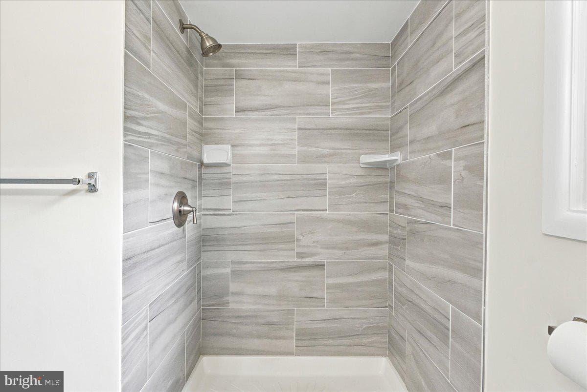 13143 Melville Lane photo 39