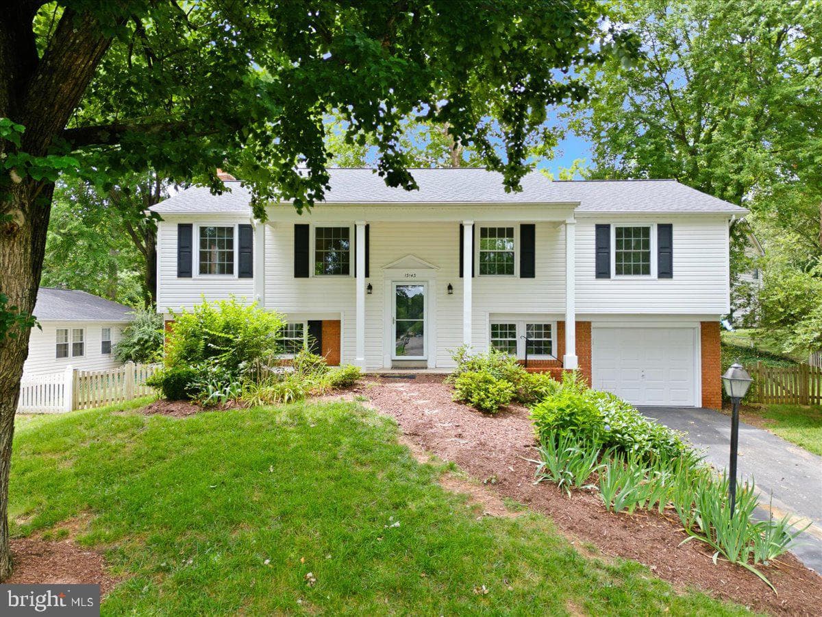 13143 Melville Lane photo 51