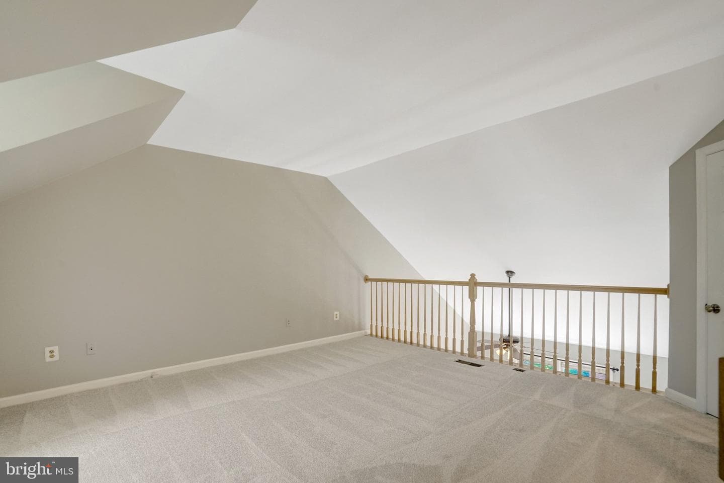 5807 Clapham Road photo 21