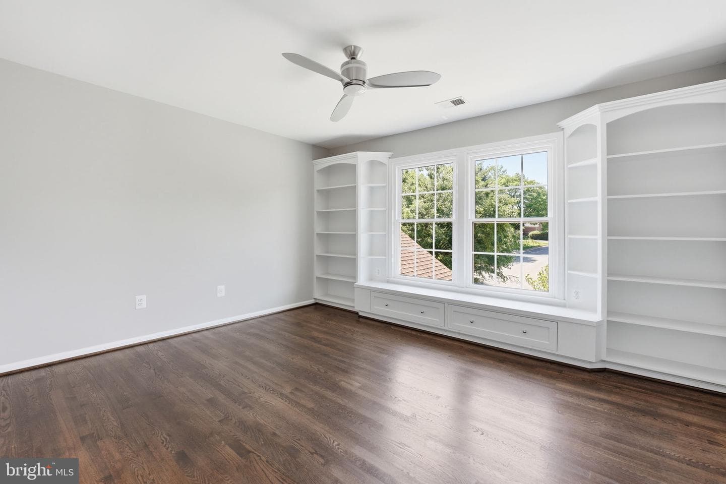 1405 Woodhurst Boulevard photo 55