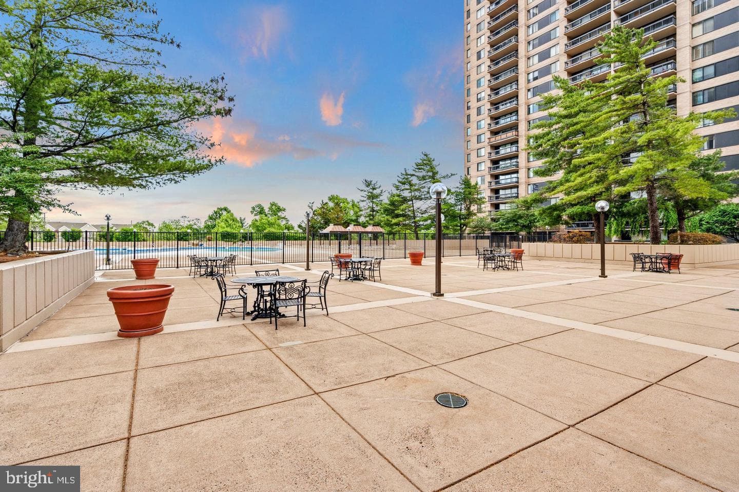 3701 S George Mason Drive #916n photo 45