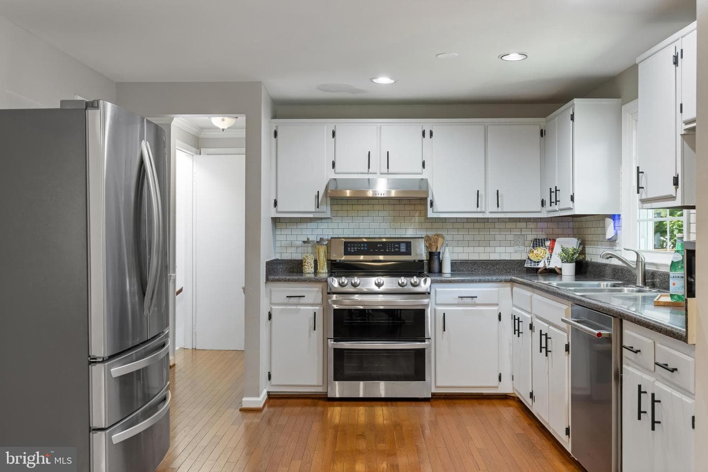 14564 Woodland Ridge Drive photo 18