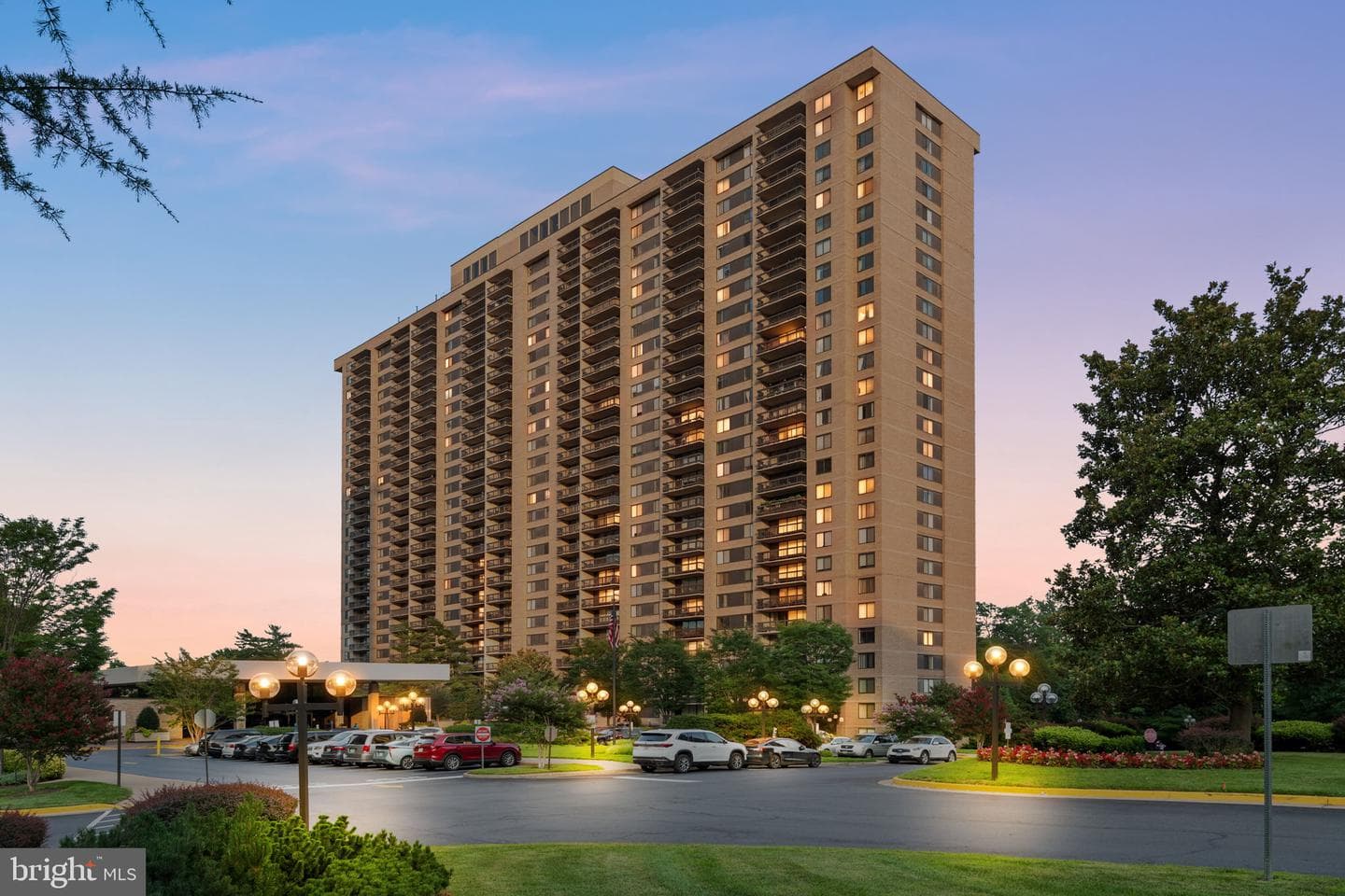 3705 S George Mason Drive #914s photo 31