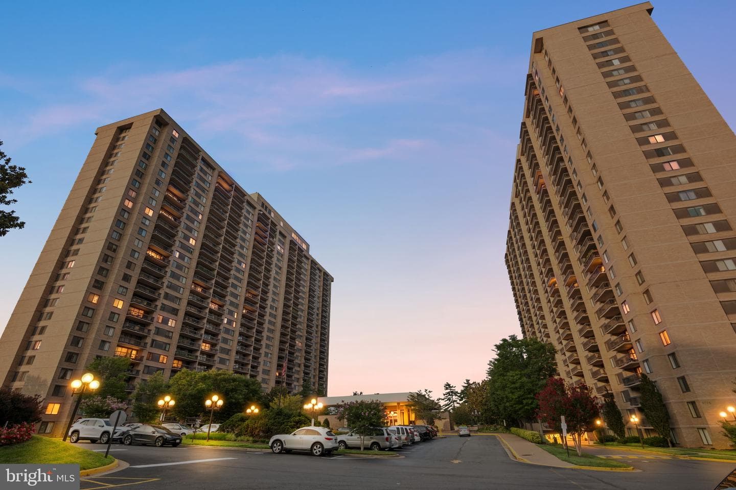 3705 S George Mason Drive #914s photo 33