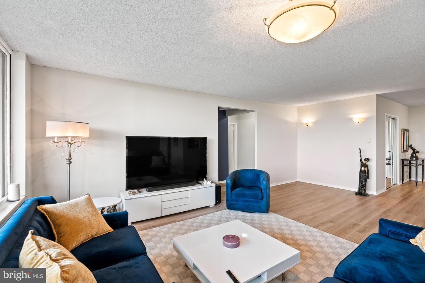3705 S George Mason Drive #914s photo 4