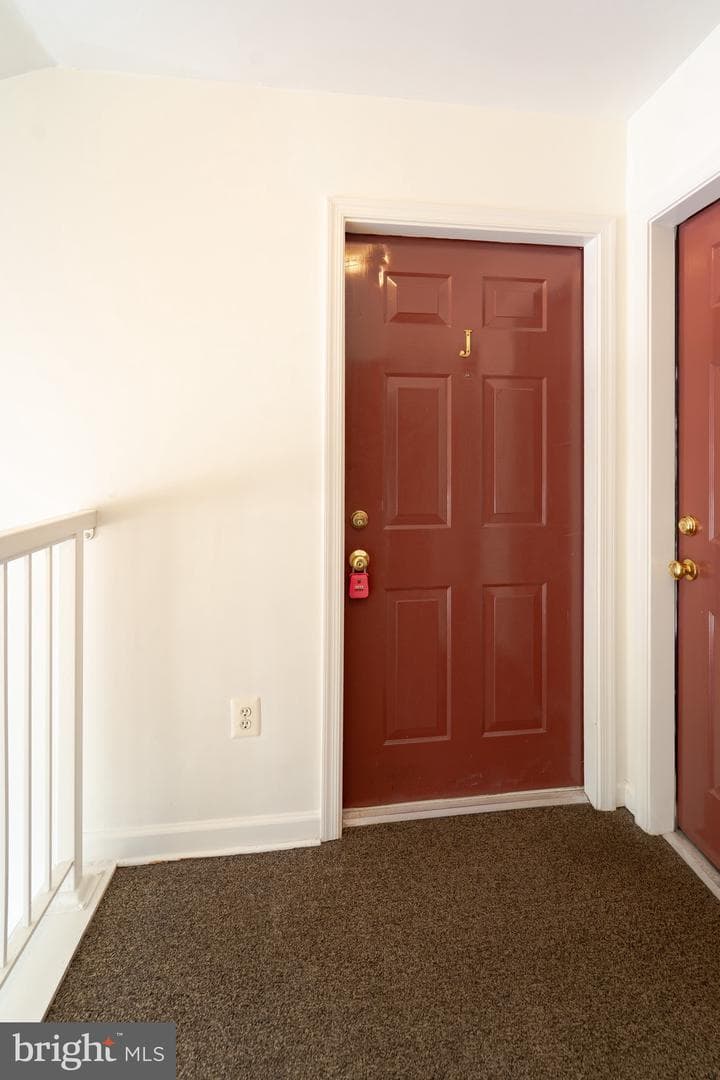 7505 Calderon Court #j, Alexandria
