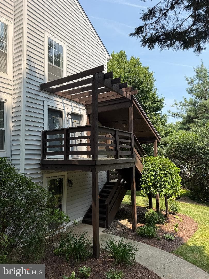 10088 Oakton Terrace Road, Oakton