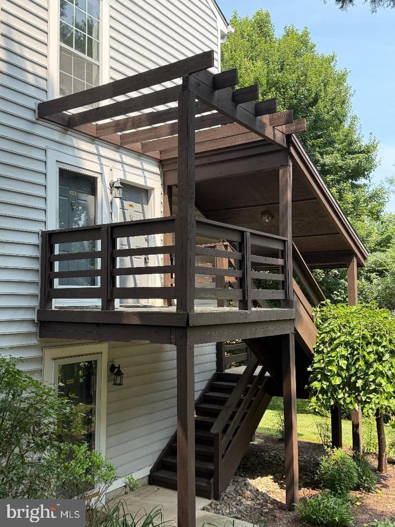 10088 Oakton Terrace Road, Oakton