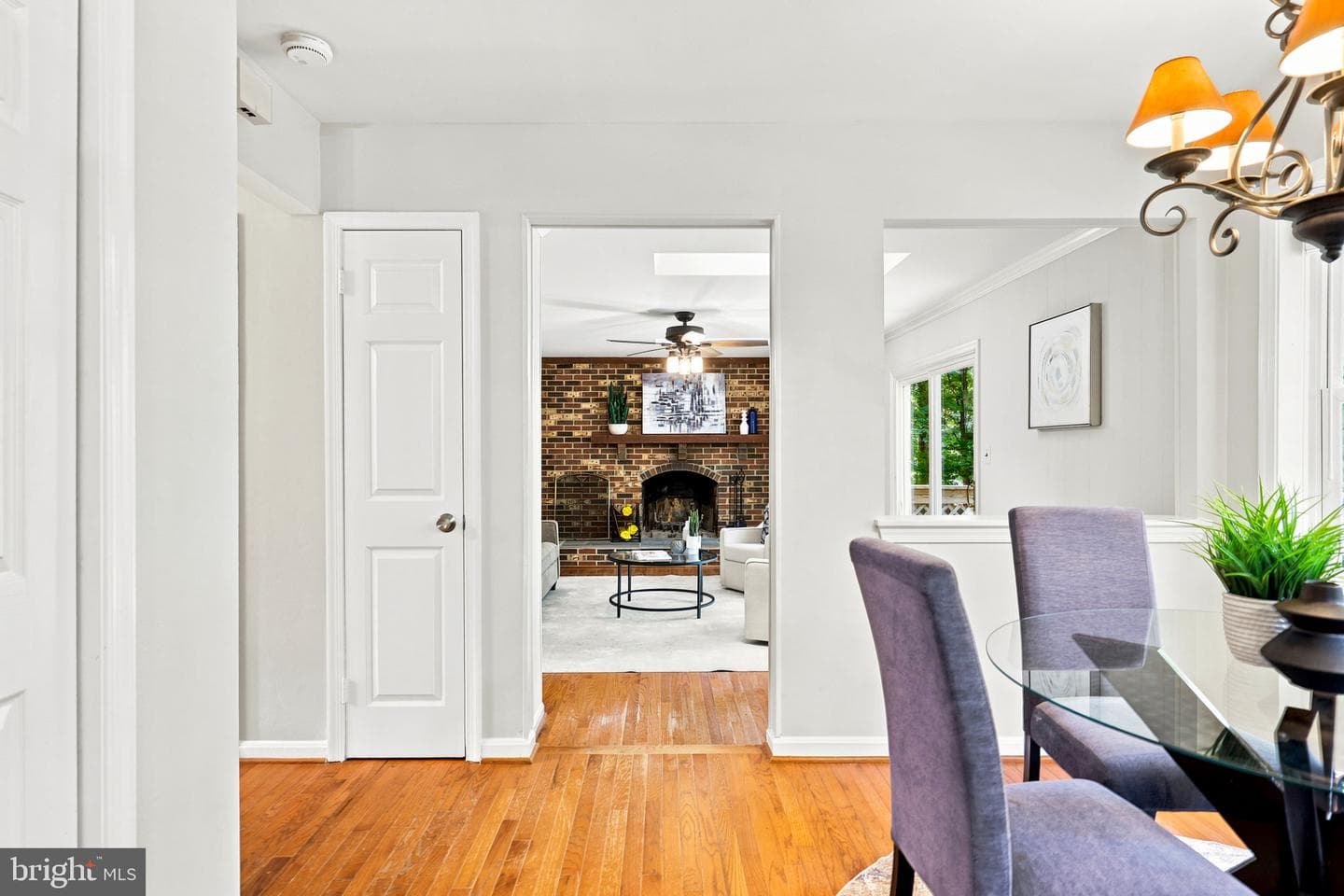 9811 Vertain Court photo 15