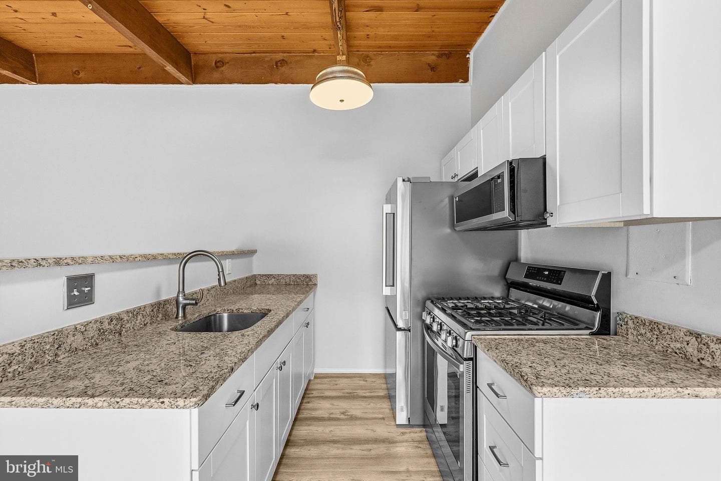 4961 Americana Drive #208 photo 10
