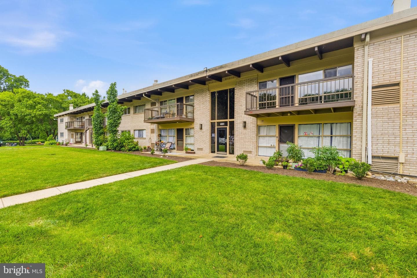 4961 Americana Drive #208 photo 3