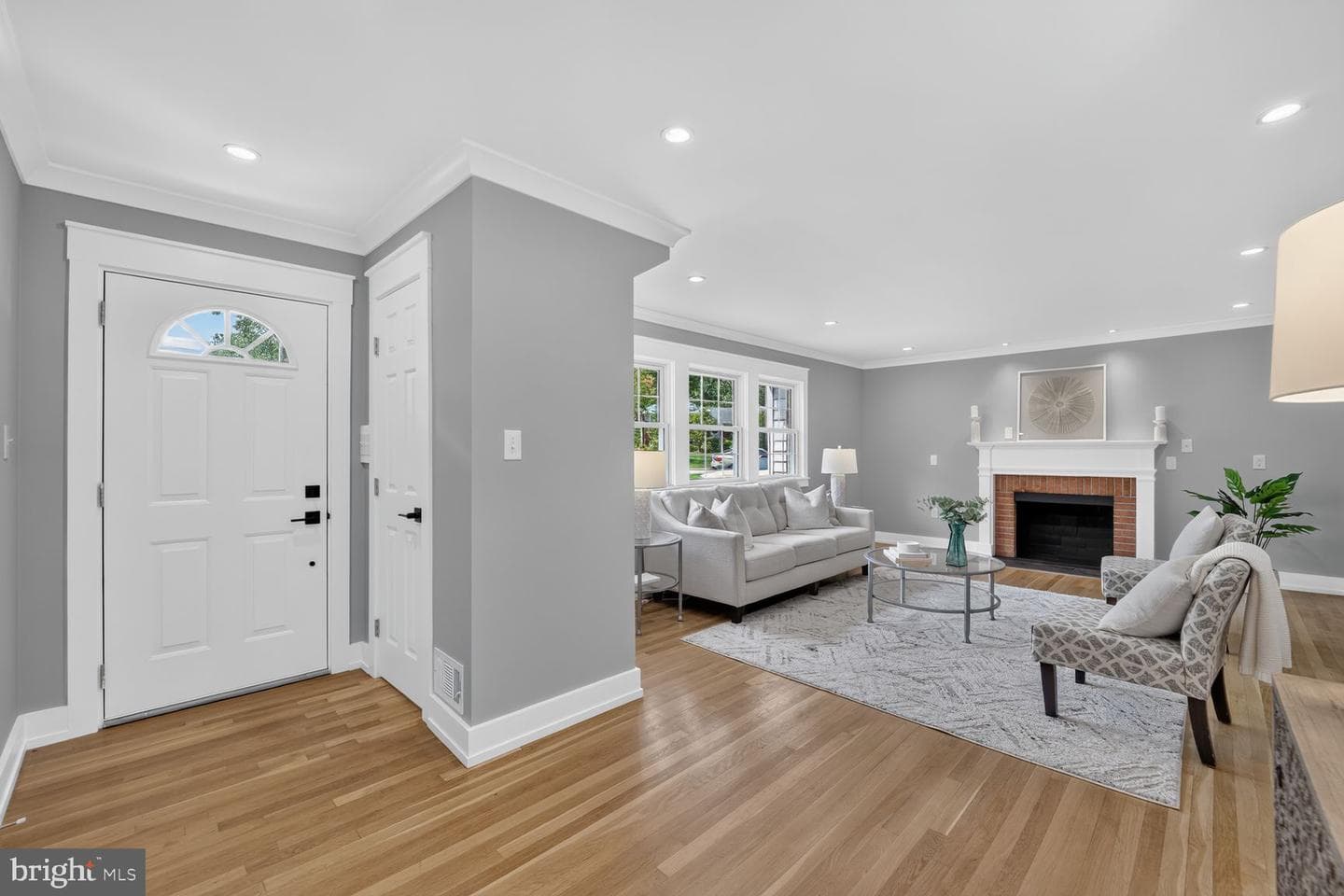 1915 Shannon Court, Alexandria