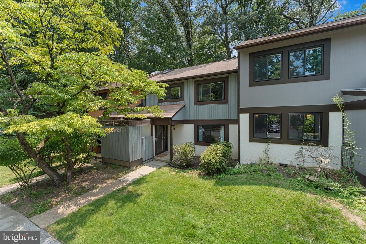 2235 Wheelwright Court, Reston