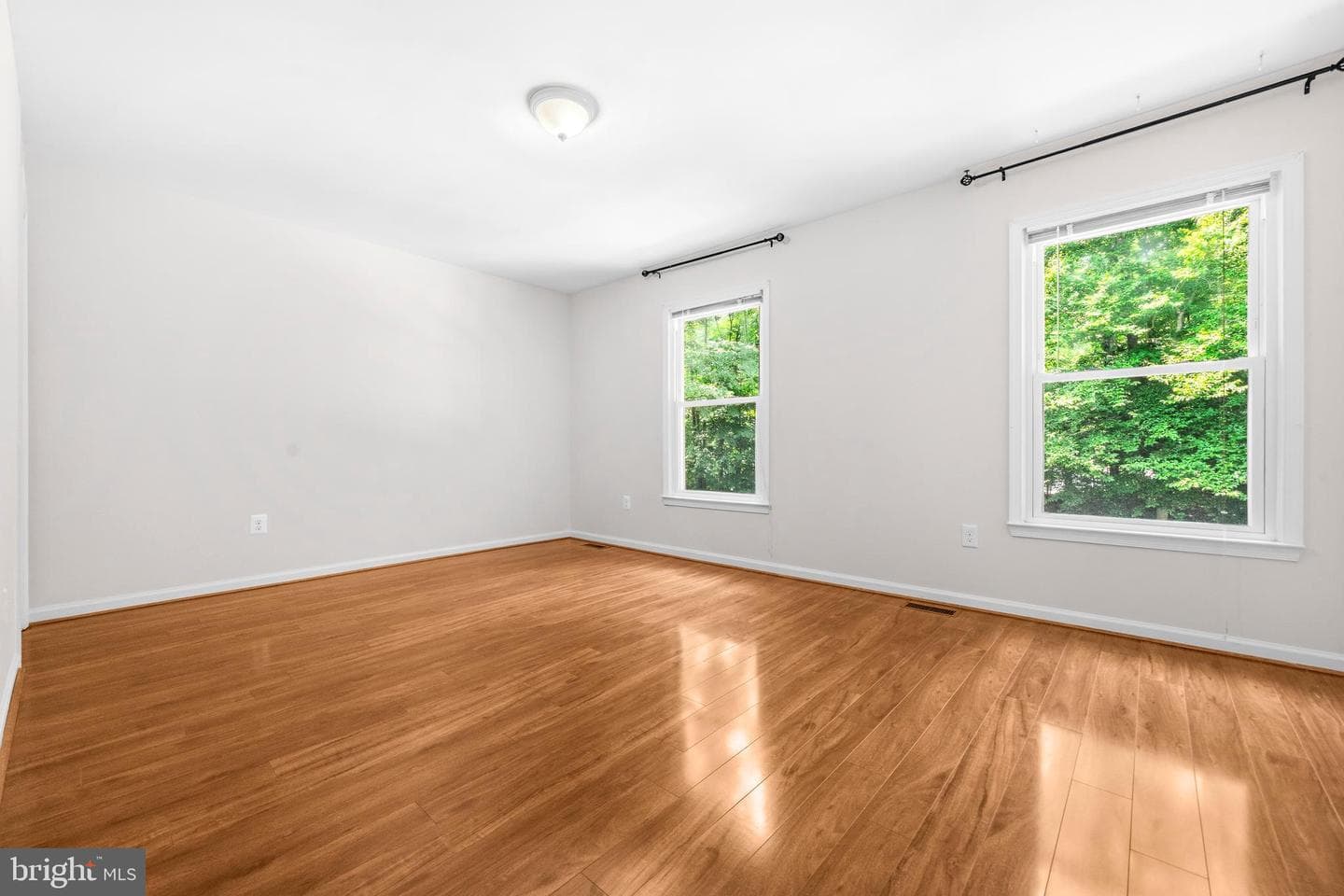 6279 Kerrydale Drive photo 22